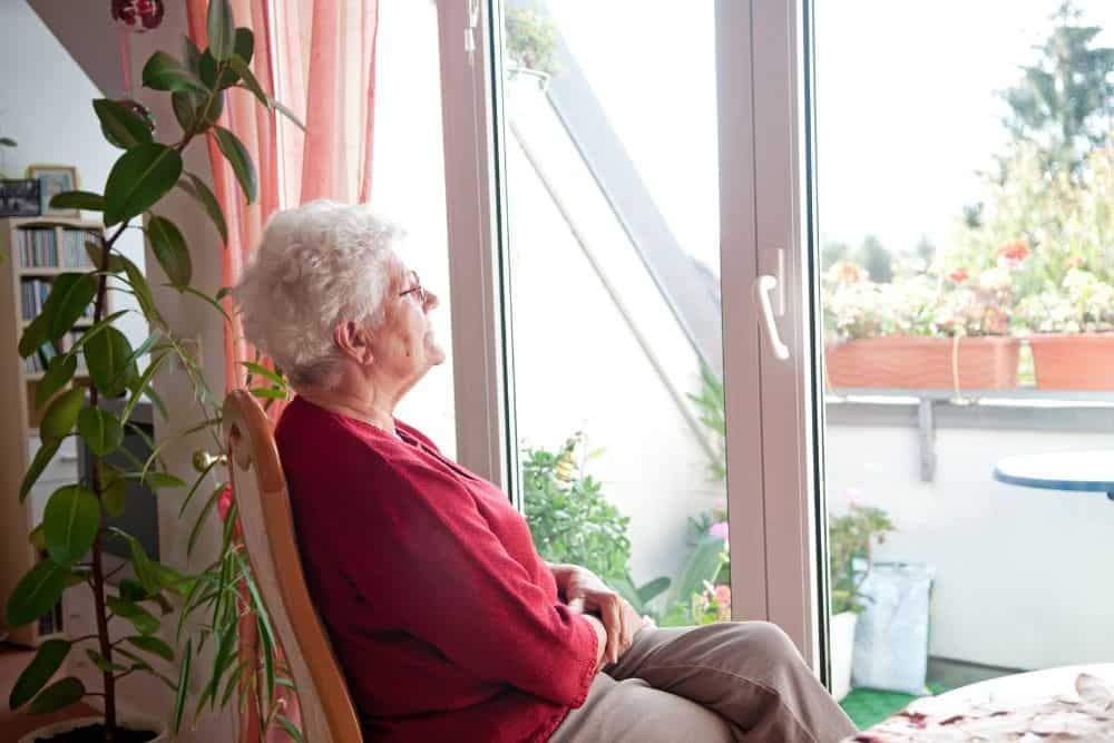 La desorientación en personas mayores puede ser temporal o permanente