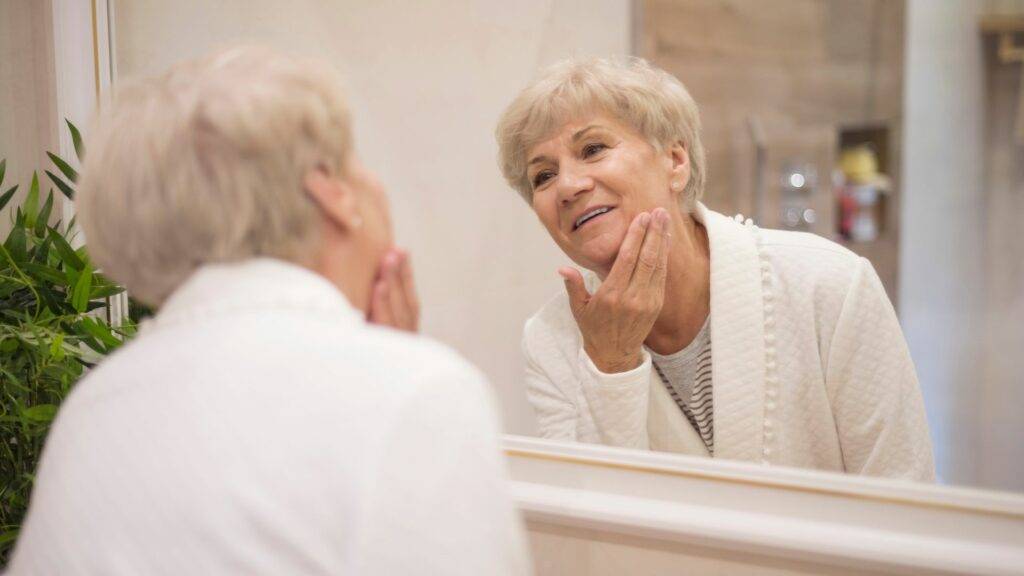 La importancia de la autoestima en la tercera edad La importancia de la autoestima en la tercera edad